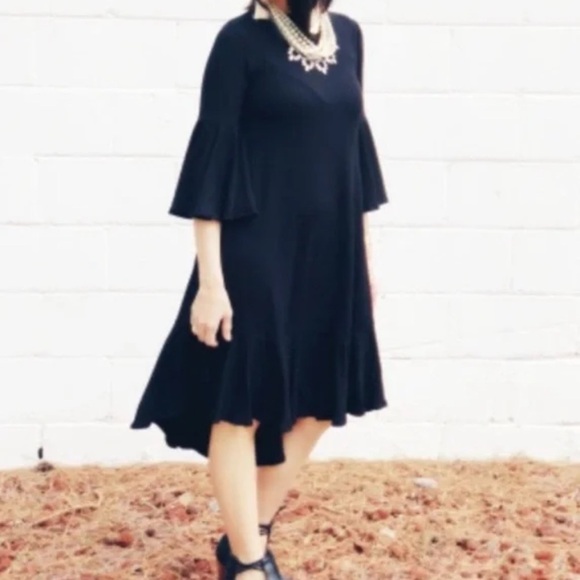 LulaRoe Maurine Black Ruffle Bottom Style Dress Size Small Festival Swing - Picture 1 of 7